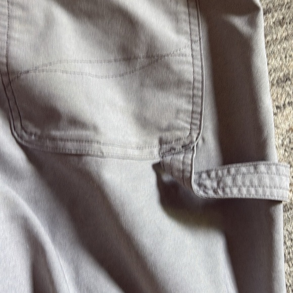 Columbia women’s outdoor Gray Pants - size 14 - great condition - Picture 8 of 8